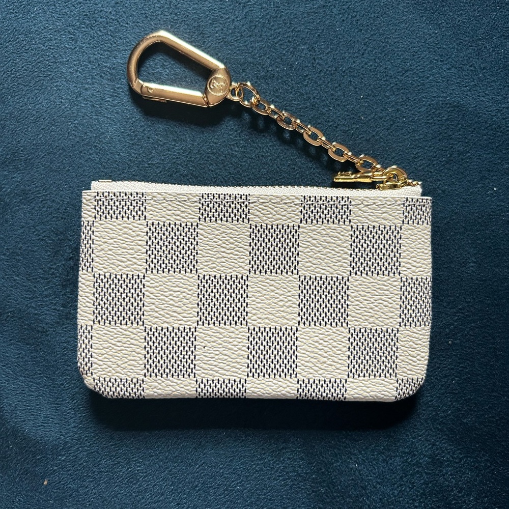 Blue and white checkered coin purse